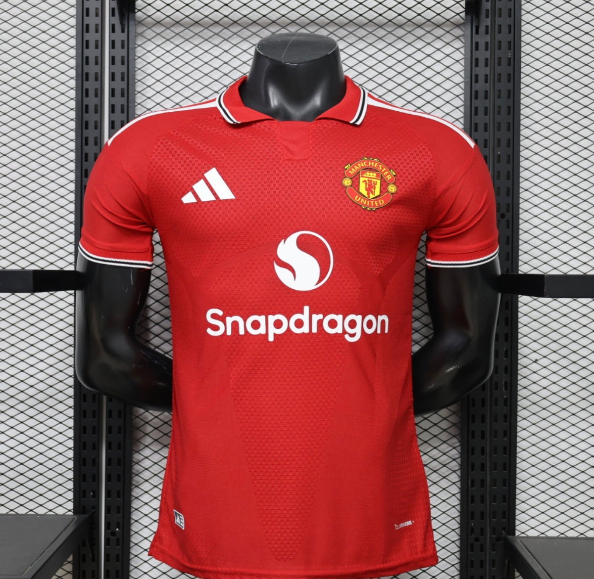 Man United 26-27